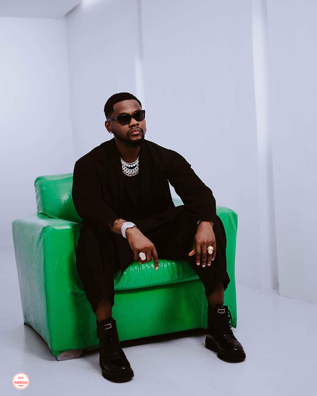 “Let love lead” – Reactions as Kizz Daniel and his former boss, Emperor Geezy finally reconcile