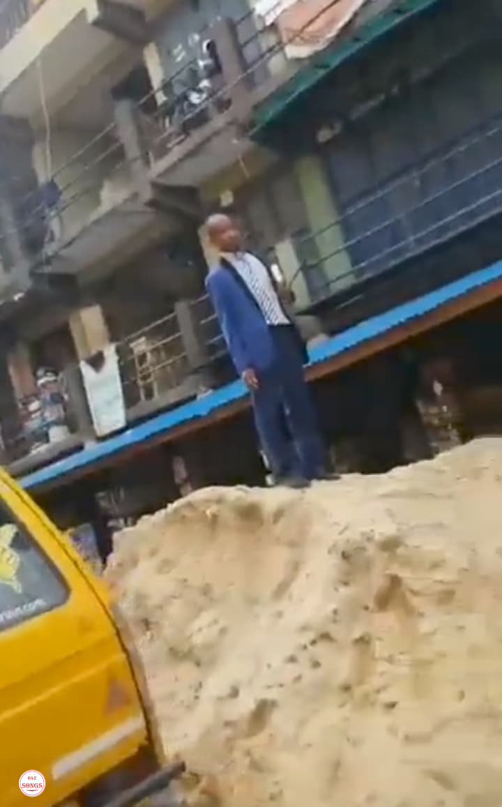 Residents in shock as man climbs heap of sand and repeatedly shouts ‘women wicked pass men
