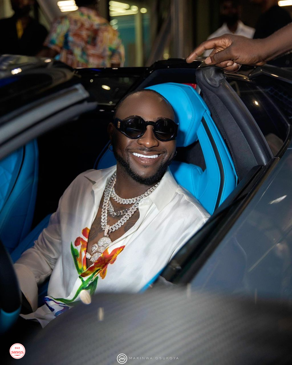 “A night out like this cost me N12.5M” – Davido brags as he reveals reason for announcement